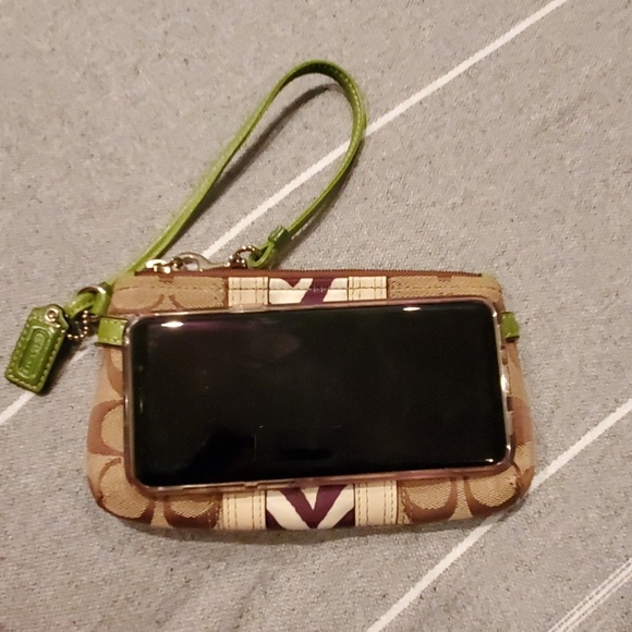 Coach signature brown leather wristlet - Picture 5 of 6